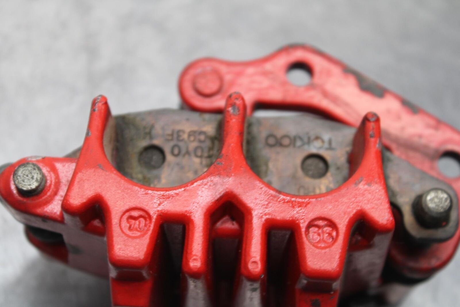 04-09 SUZUKI GS 500 FH GS500F FRONT BRAKE CALIPER BB97