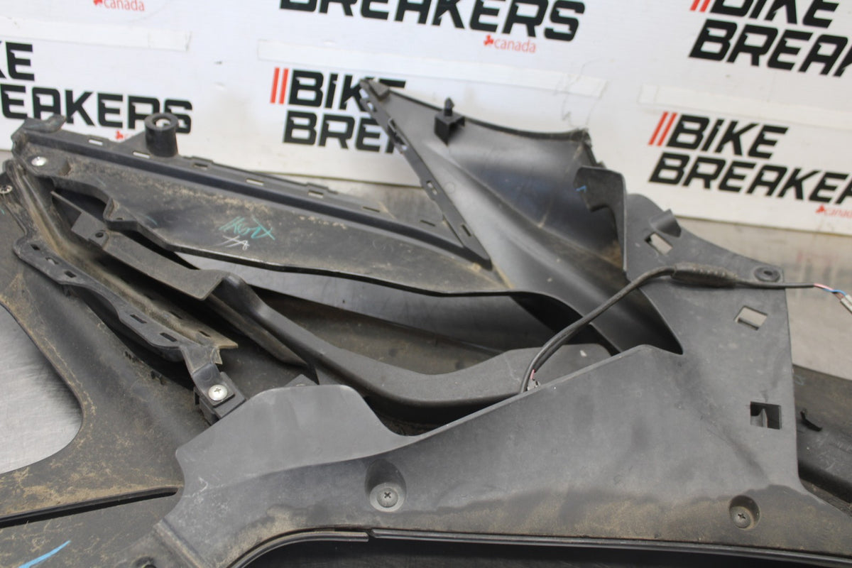 23 YAMAHA YZF R3 LEFT LOWER MID UPPER SIDE FAIRING COWL BB003