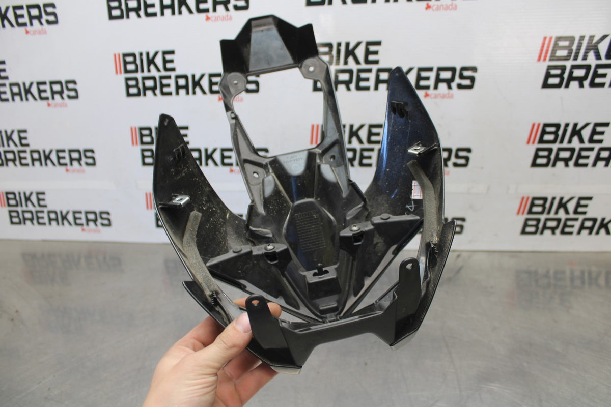 25 KAWASAKI Z900 FRONT UPPER NOSE FAIRING COWL SHROUD BB928