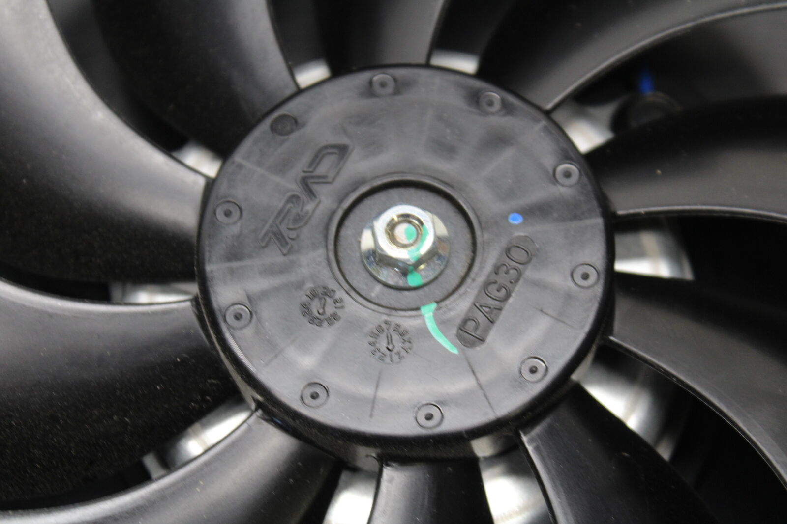 18-23 KAWASAKI NINJA 400 ENGINE RADIATOR COOLING FAN BB660