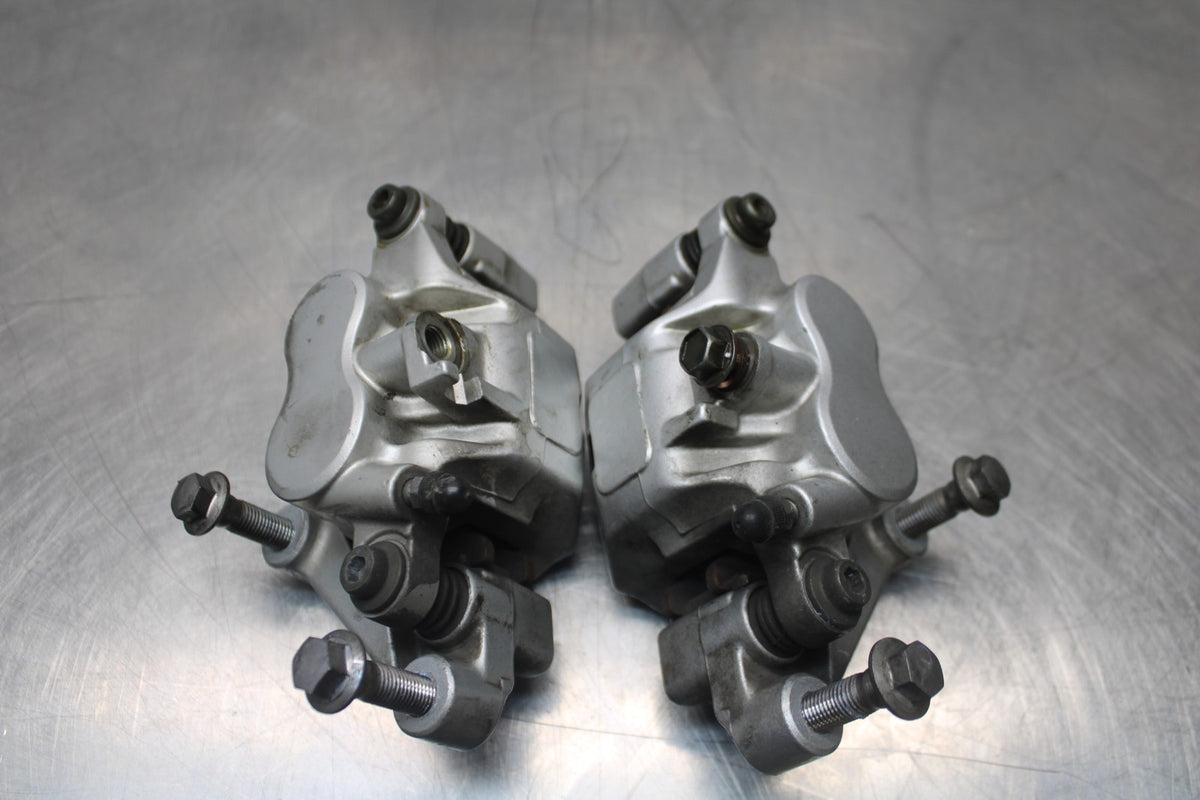 99-09 YAMAHA V STAR 1100 RIGHT LEFT FRONT BRAKE CALIPER SET PAIR CALIPERS BB853
