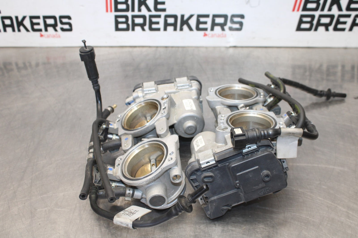 16 APRILIA TUONO V4 1100 MAIN FUEL INJECTORS / THROTTLE BODIES BB905