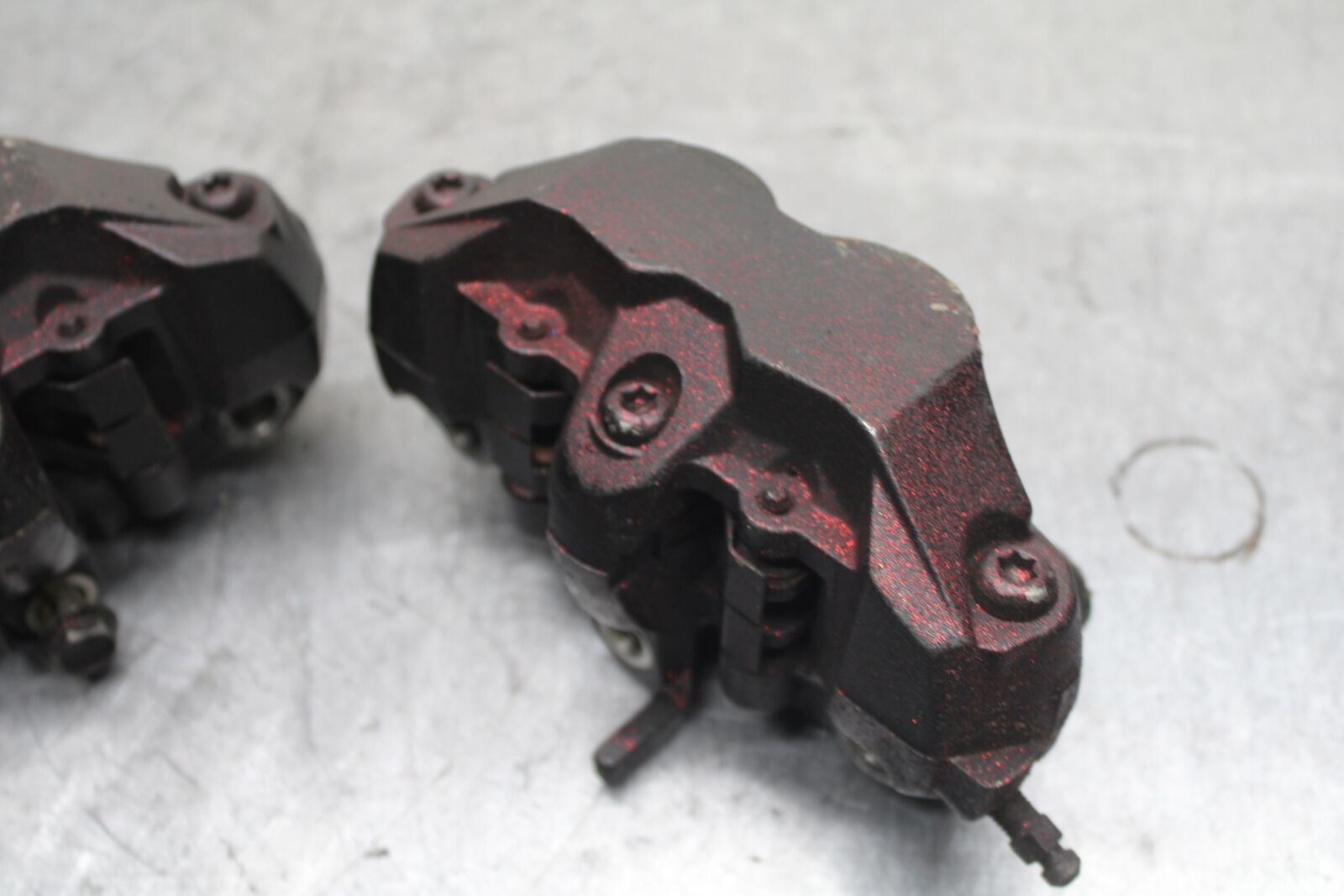 05-06 SUZUKI GSXR1000 RIGHT LEFT FRONT BRAKE CALIPER SET PAIR CALIPERS BB113