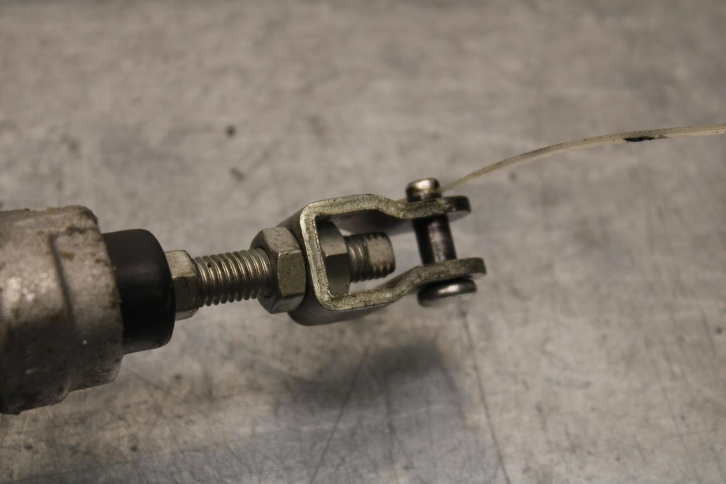 06-07 SUZUKI GSXR 600 REAR BACK BRAKE MASTER CYLINDER W RESERVOIR BB104