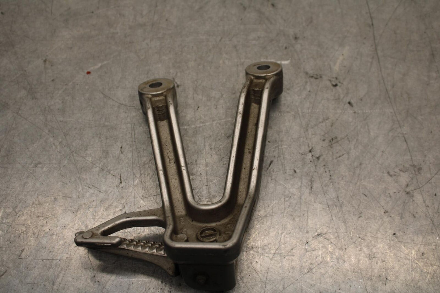 2006 Suzuki SV650S LEFT REAR BACK PASSENGER PEG BB65