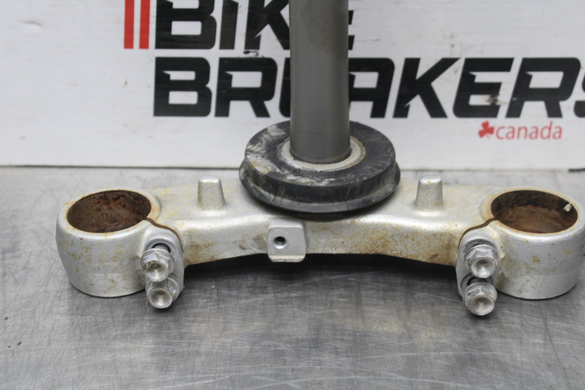 06 SUZUKI SV650S FRONT FORKS CLAMP LOWER TRIPLE TREE STEM BB783