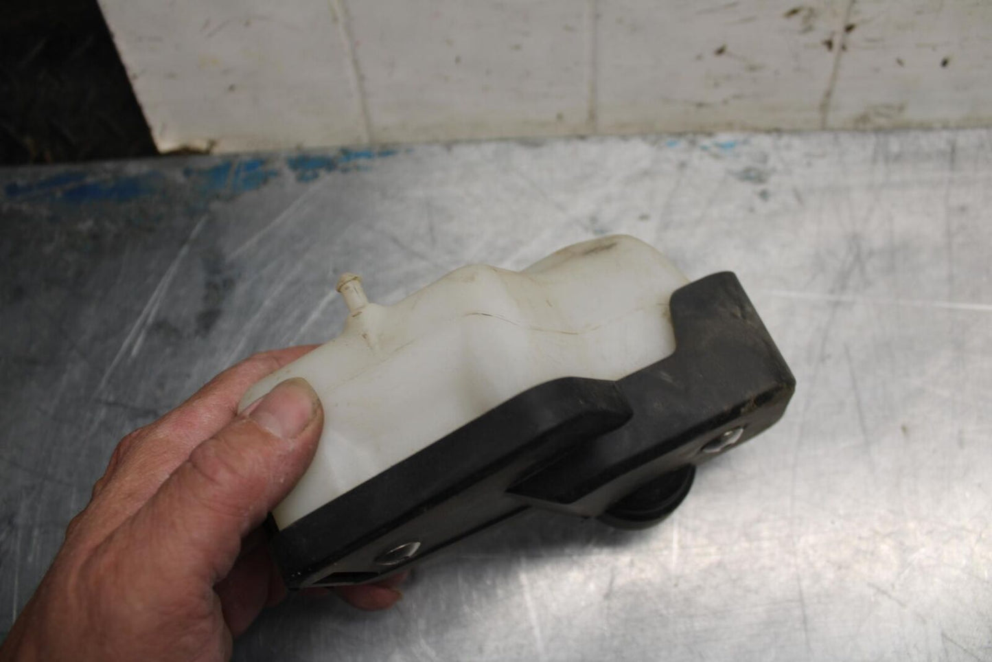 15-17 YAMAHA YZF R3 COOLANT WATER TANK RESERVOIR BOTTLE 1WD-F172W-00-00 BB453
