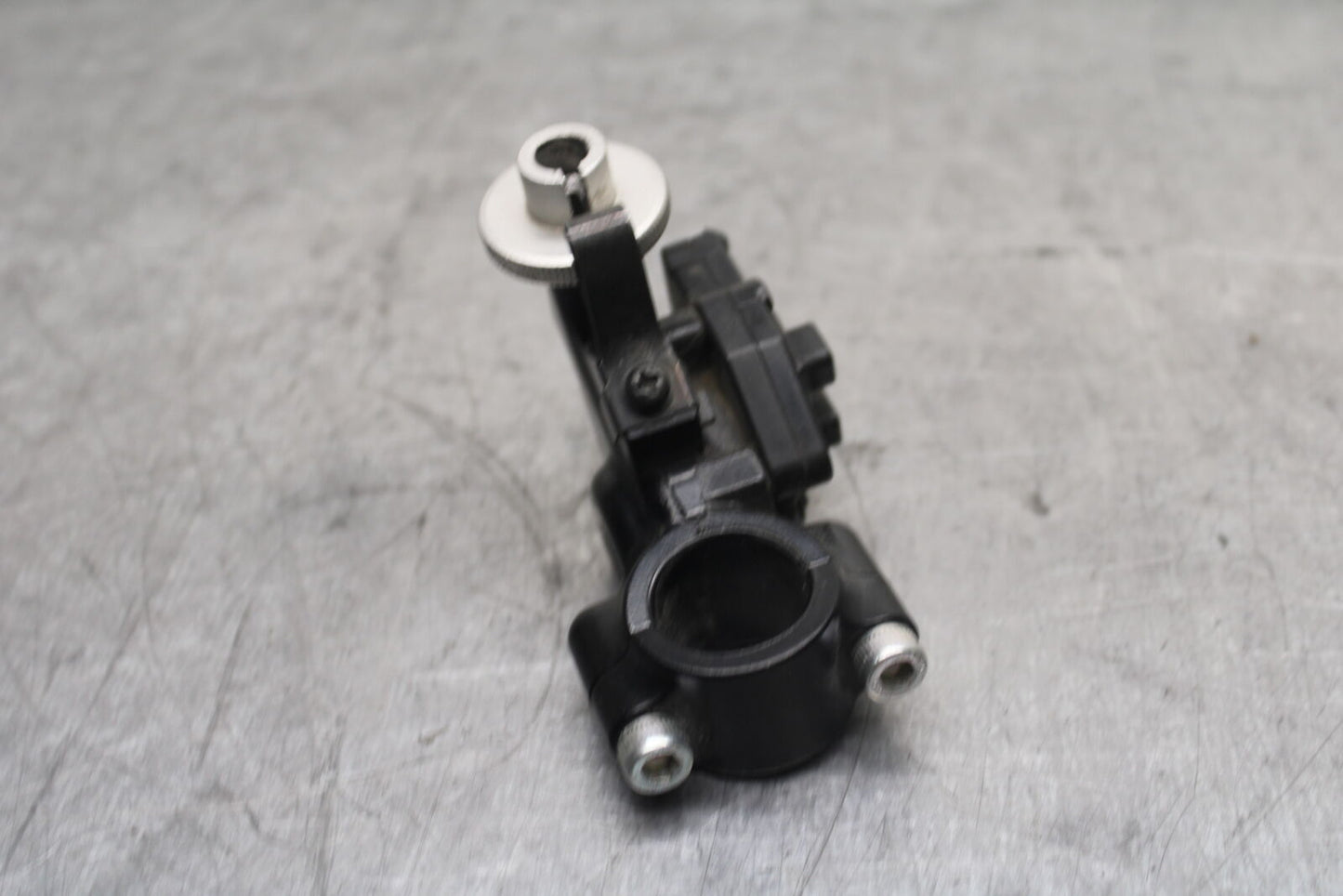 09-12 KAWASAKI NINJA ZX6R CLUTCH LEVER PERCH MOUNT BRACKET BB110