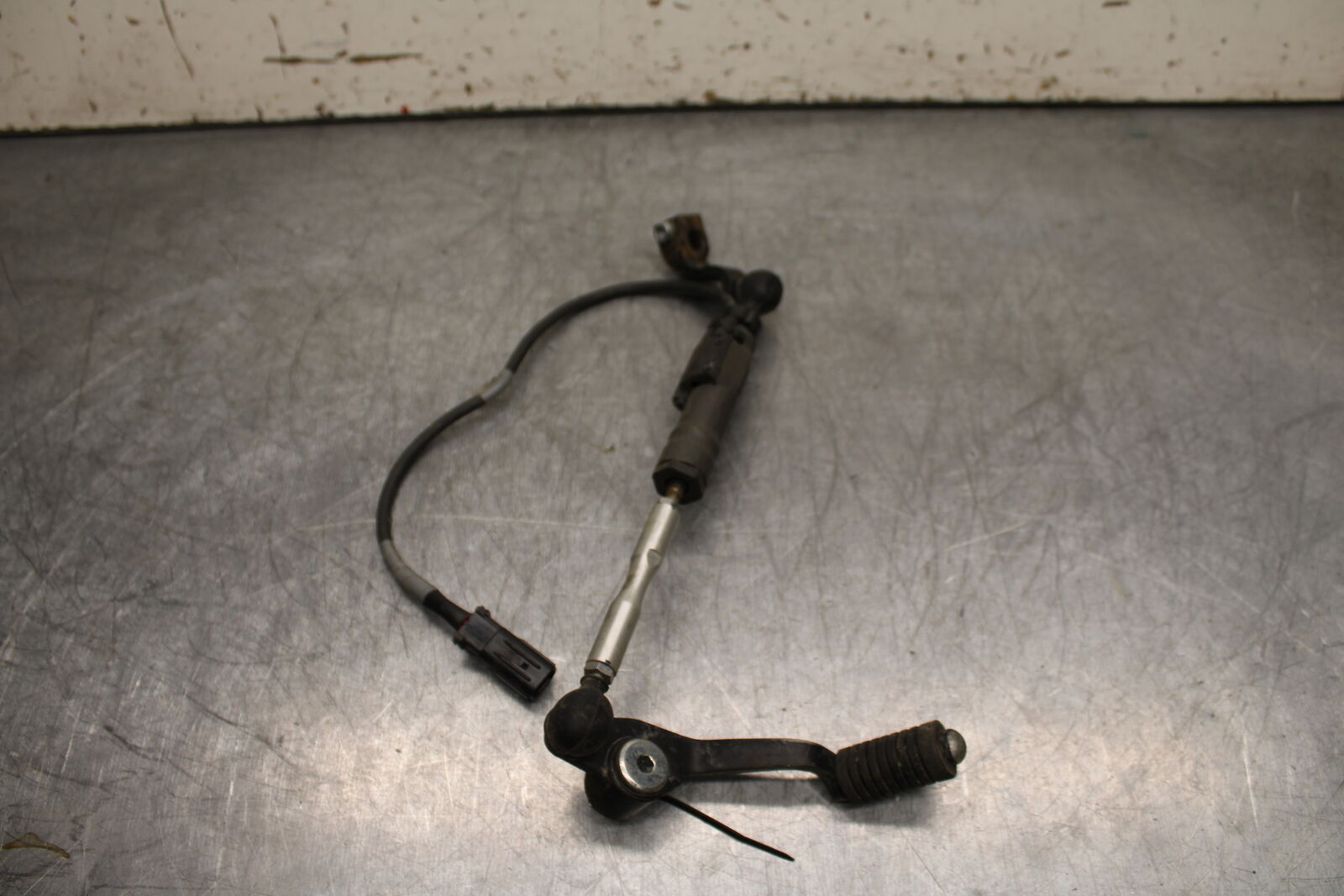 22-24 YAMAHA XSR900 SHIFTER LINKAGE SHIFT LINK PEDAL BB710
