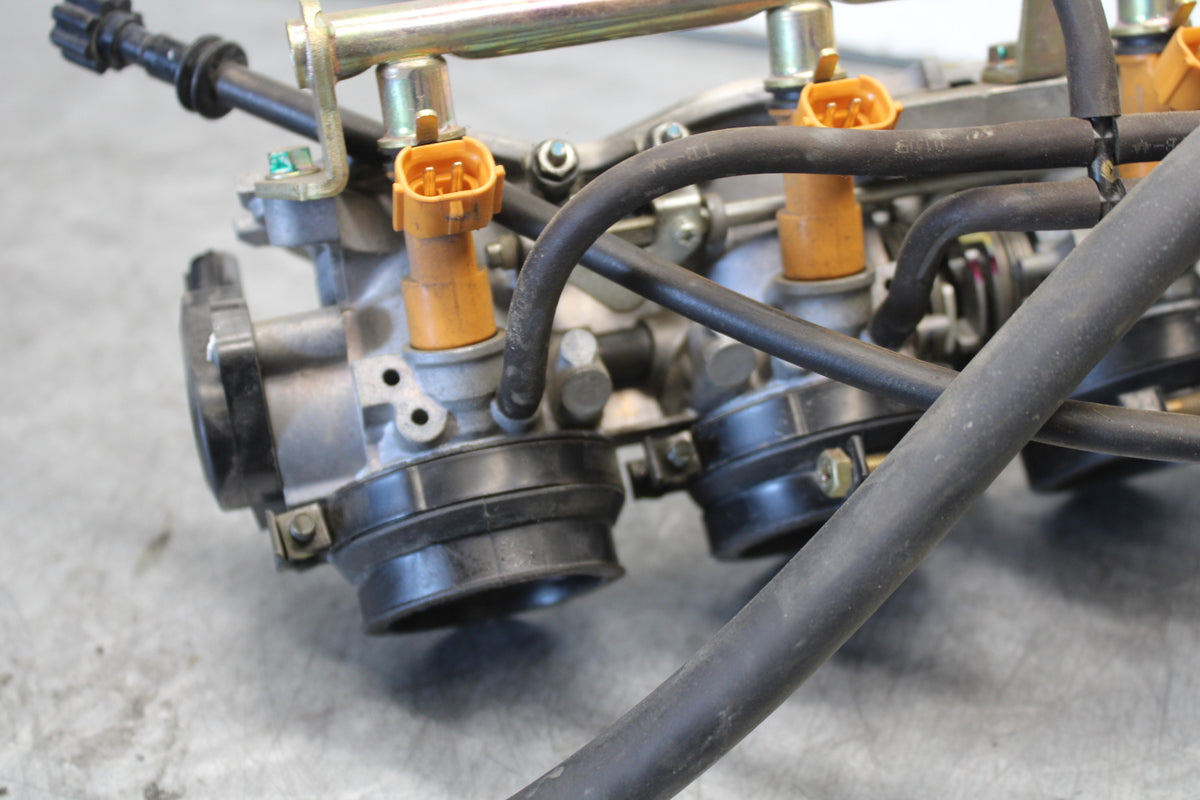 05-06 HONDA CBR600RR MAIN FUEL INJECTORS / THROTTLE BODIES 16401-MEE-A01 BB655