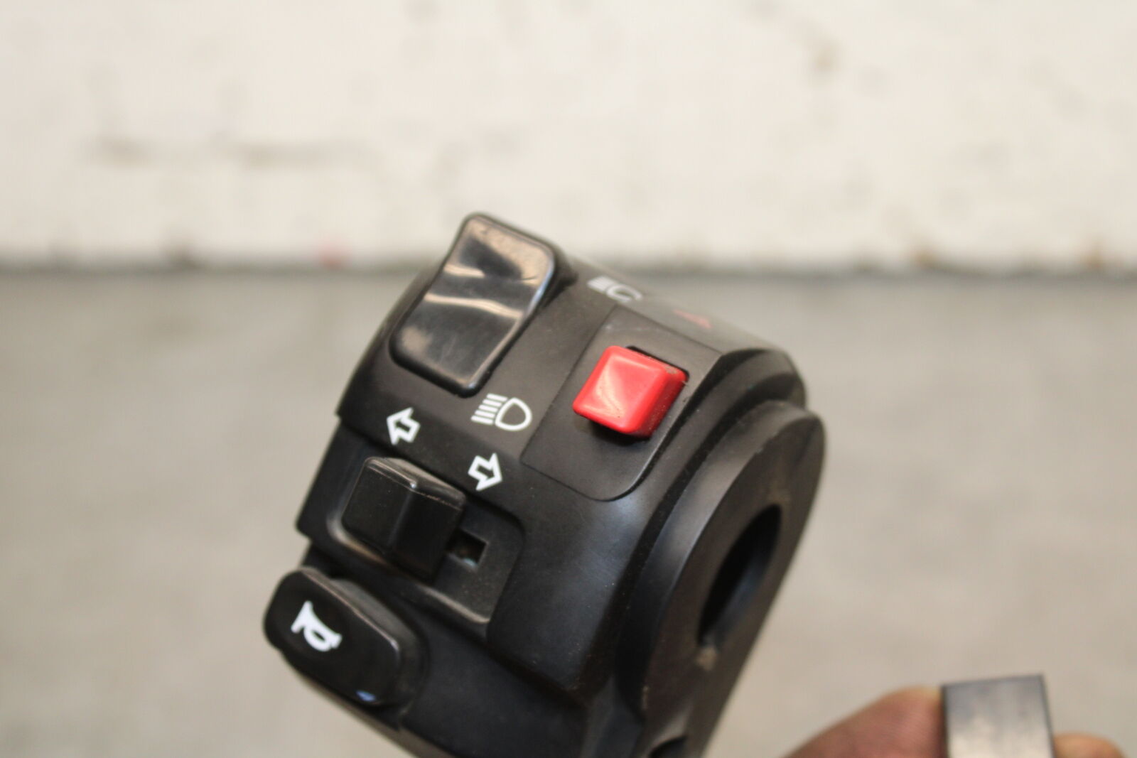 18-24 KAWASAKI NINJA 650 LEFT CLIP ON HANDLE HORN SIGNALS SWITCH SWITCHES BB725