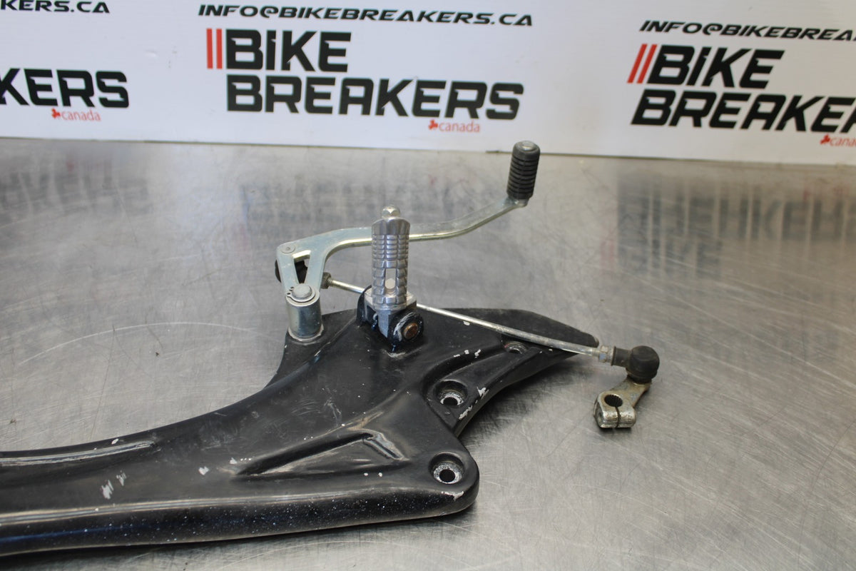 10 SUZUKI SV650 LEFT REARSET REAR SET DRIVER FOOT PEG REST STOP BB181