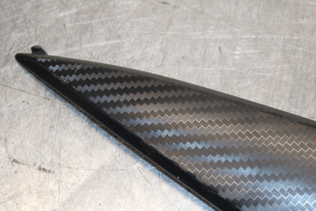 11-24 SUZUKI GSXR750 LEFT GAS TANK FUEL PANEL COVER TRIM COWL  44180-14J00 BB714