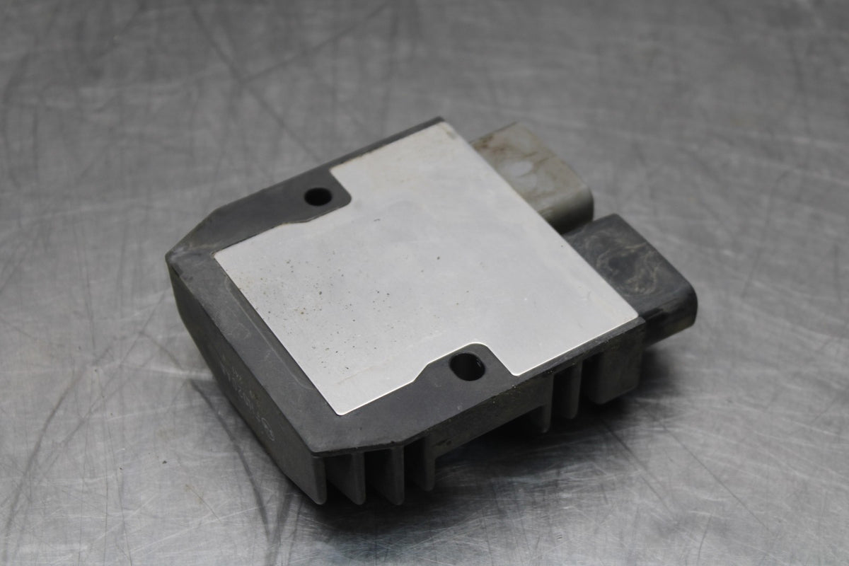 14 TRIUMPH STREET TRIPLE ABS RECTIFIER VOLTAGE REGULATOR BB808