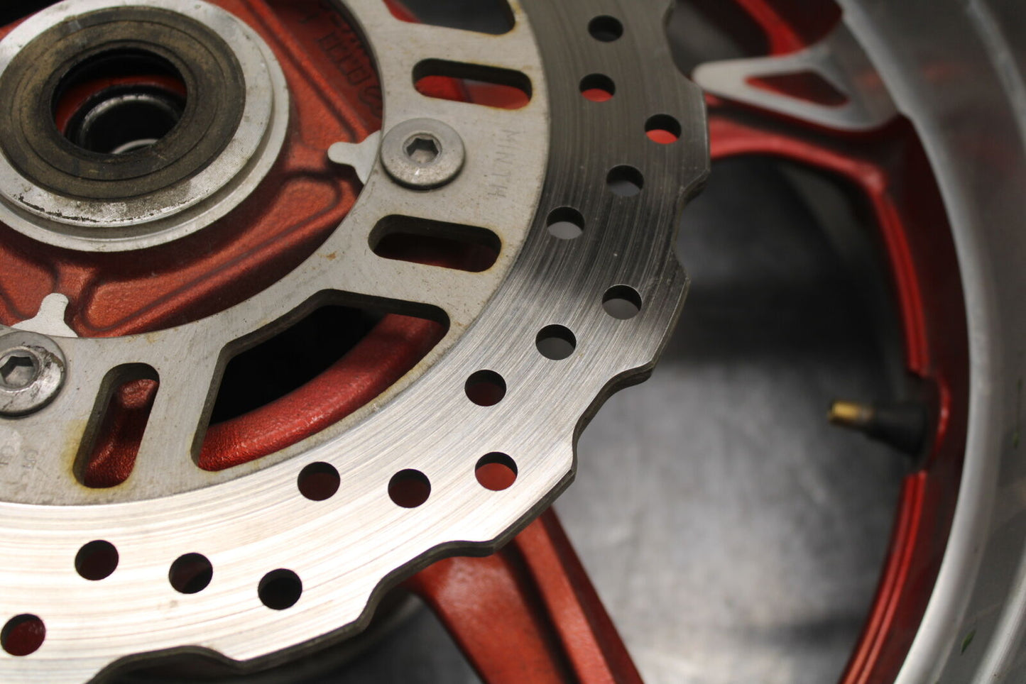 12-13 KAWASAKI Z1000 REAR WHEEL BACK RIM BB743