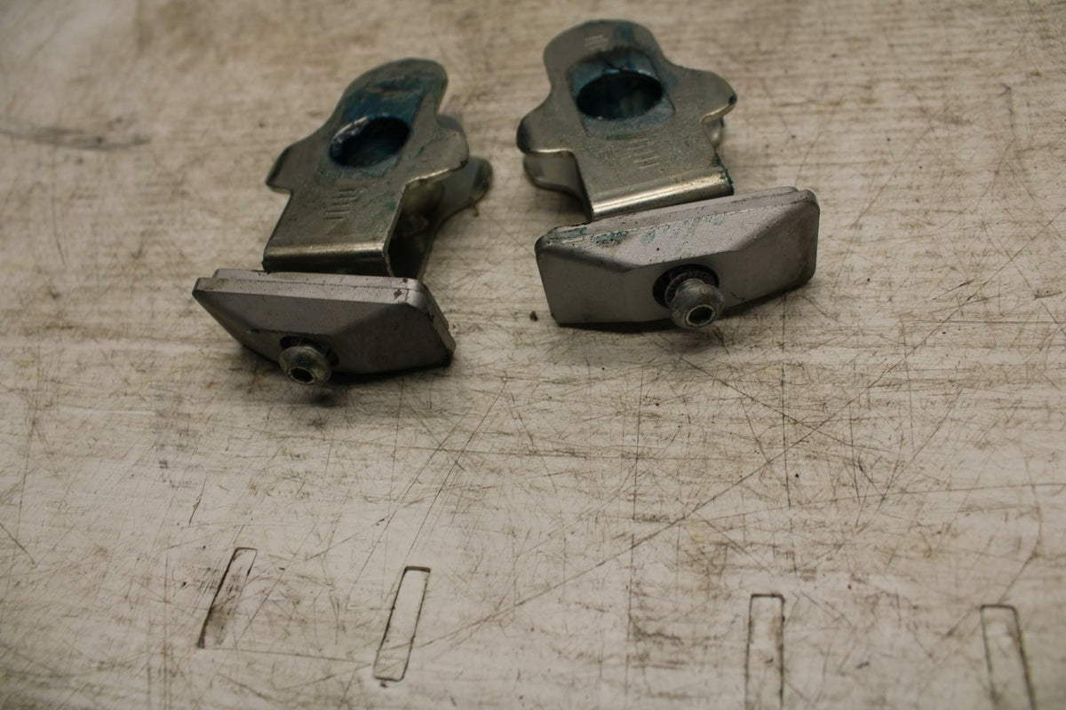 15-16 SUZUKI GSXS750 SWINGARM CHAIN TENSIONER ADJUSTMENT BRACKETS  BB374