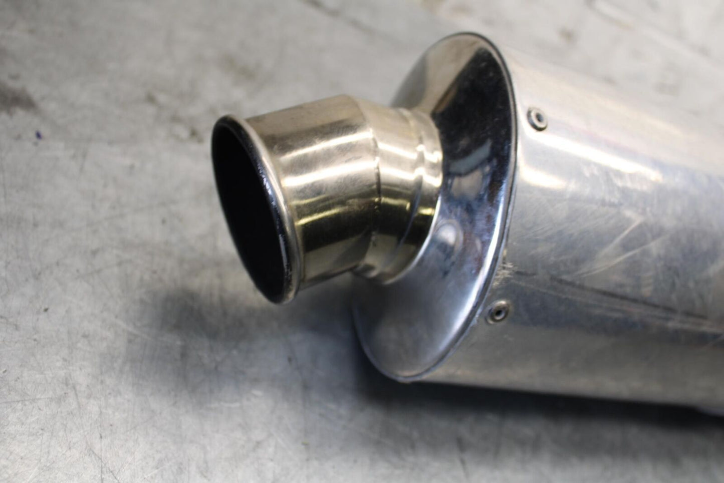1998 Yamaha YZF R1 AFTERMARKET EXHAUST PIPE MUFFLER SLIP ON CAN SILENCER BB53