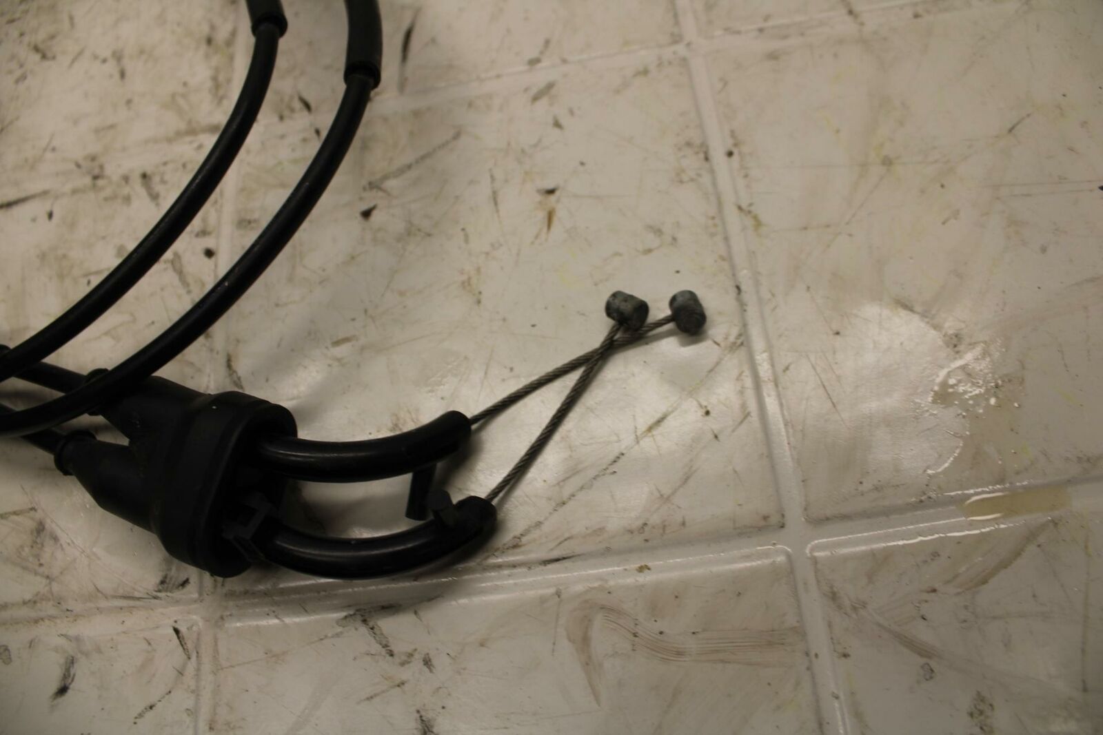 13-17 KAWASAKI NINJA ZX6R ZX636E THROTTLE CABLES LINES BB409