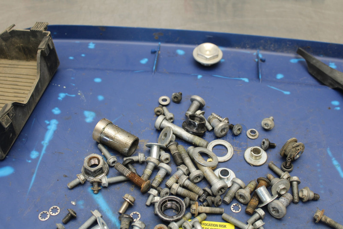 18-22 HUSQVARNA VITPILEN 701 MOUNTING BOLTS HARDWARE MOTOR SCREWS BB198