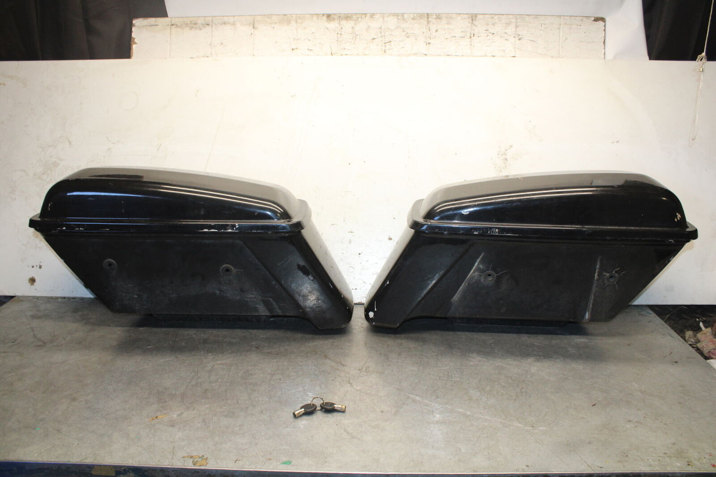 05-09 SUZUKI BOULEVARD C90 SIDE CARGO LUGGAGE SADDLEBAG BAG COMPARTMENT BB692