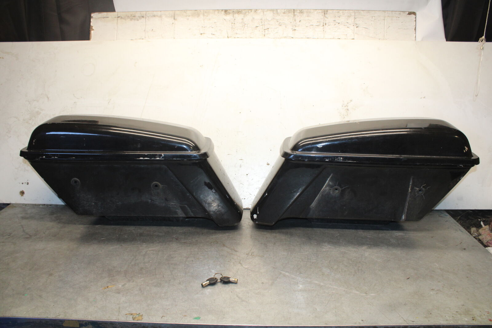 05-09 SUZUKI BOULEVARD C90 SIDE CARGO LUGGAGE SADDLEBAG BAG COMPARTMENT BB692