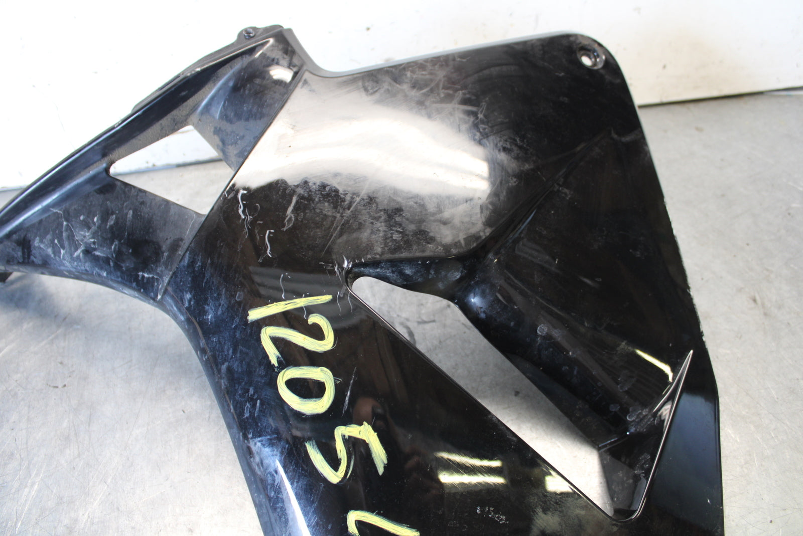 03-04 HONDA CBR600RR LEFT MID UPPER SIDE FAIRING COWL PLASTIC BB661