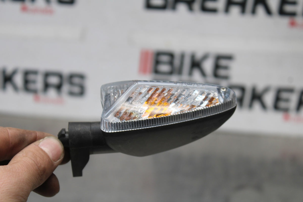 20-23 BMW F900R RIGHT FRONT TURN SIGNAL LIGHT INDICATOR BB923