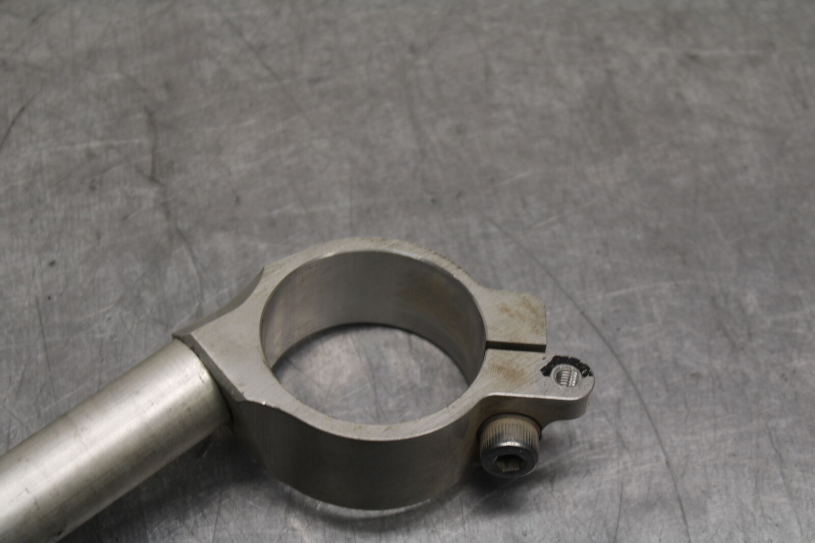 06-07 YAMAHA YZF R6 LEFT CLIP ON HANDLEBAR BB742