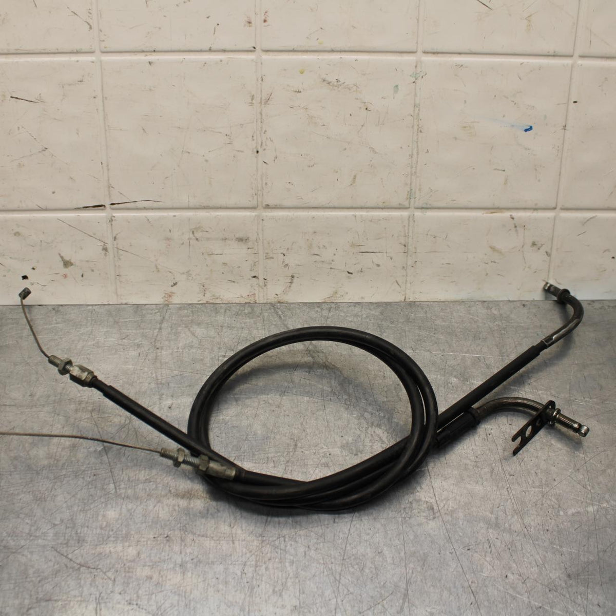 05 YAMAHA YZF R6S THROTTLE CABLES LINES BB600
