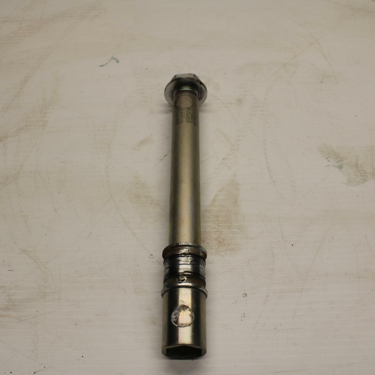 17-20 YAMAHA YZF R6 FRONT WHEEL RIM AXLE PIVOT BOLT BB257