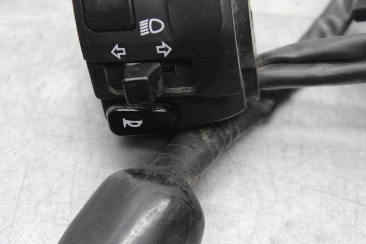 19-22 KAWASAKI Z400 LEFT CLIP ON HANDLE HORN SIGNALS SWITCH  BB586
