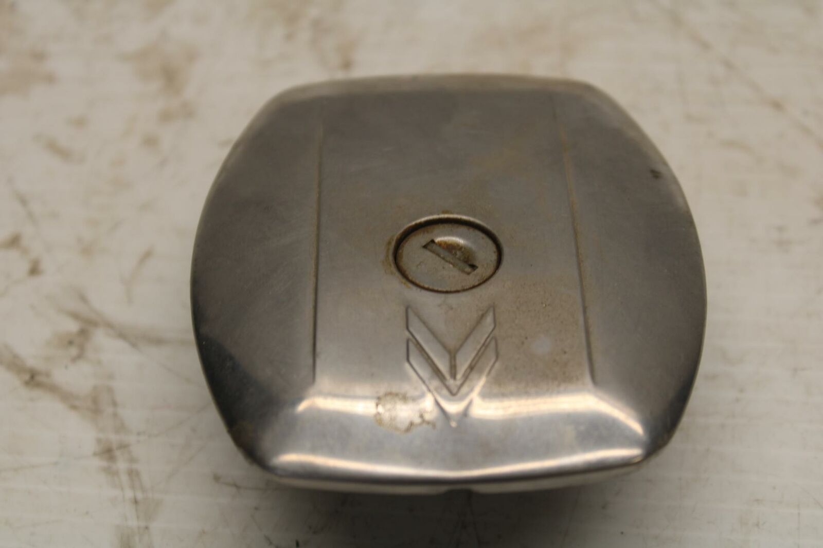 80-84 SUZUKI GS850GL FUEL TANK GAS CAP BB258
