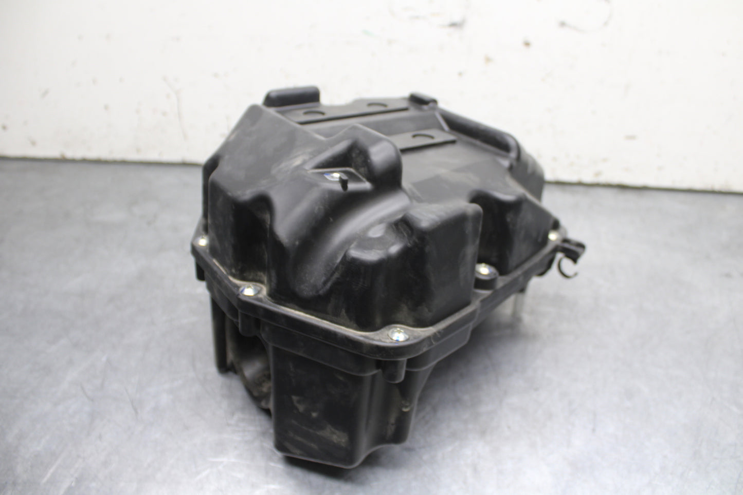 18-24 KAWASAKI NINJA 650 AIRBOX AIR INTAKE FILTER BOX BB725