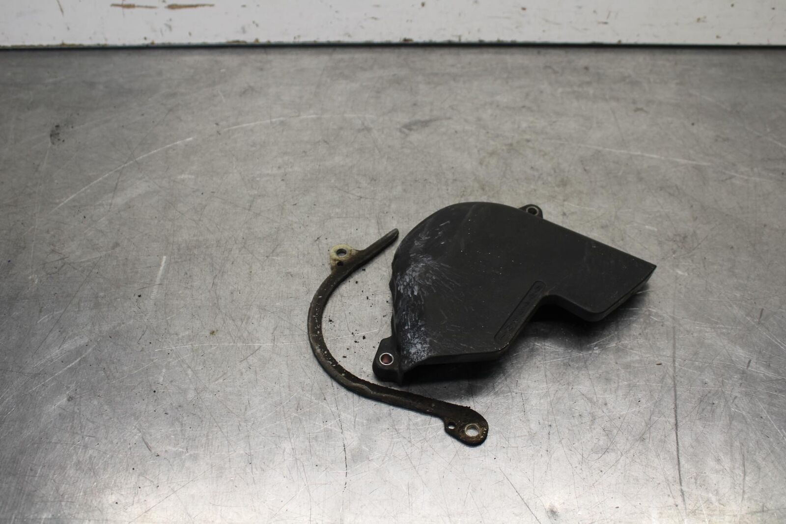 05-06 HONDA CBR600RR ENGINE SPROCKET COVER BB624