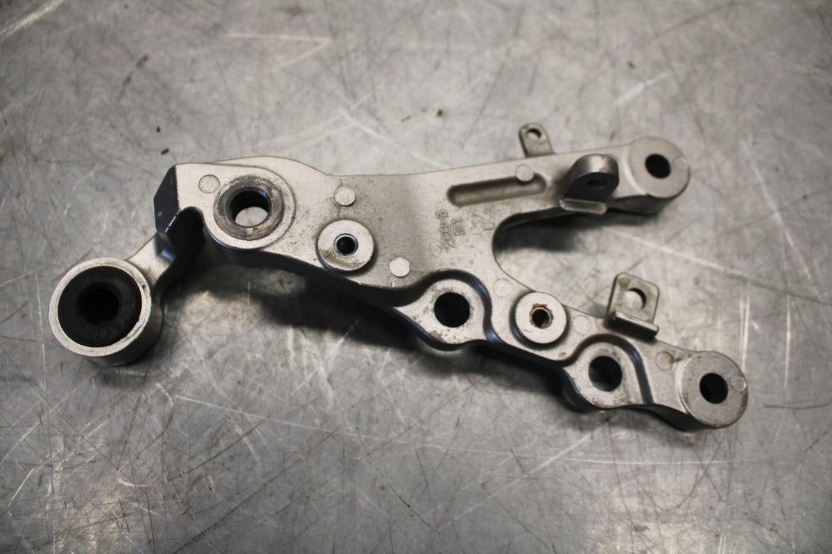 2008 Yamaha YZF R6 RIGHT REARSET REAR SET DRIVER FOOT PEG REST STOP BB521
