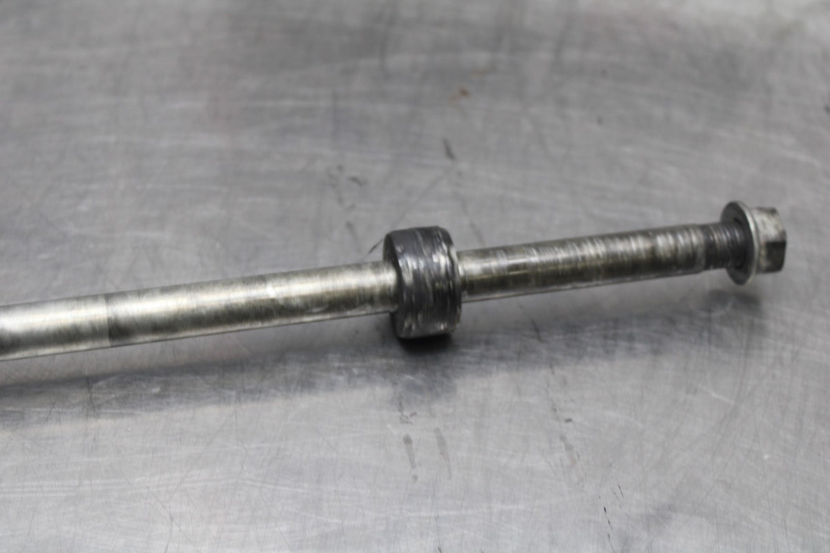02 KAWASAKI VULCAN 800 VN800B CLASSIC REAR AXEL  BB862