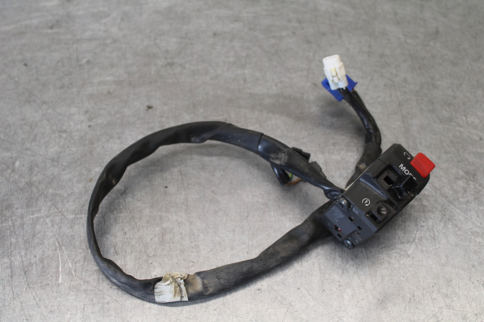 09-14 YAMAHA YZF R1 RIGHT CLIP ON HANDLE KILL OFF START SWITCH SWITCHES BB696