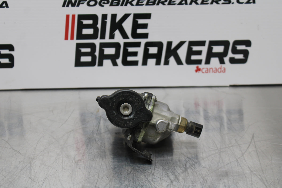 07 KAWASAKI Z1000 THERMOSTAT W HOUSING ASSEMBLY BB148