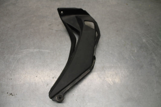 16 KAWASAKI NINJA ZX10R RIGHT FRONT DUCT COVER  BB650