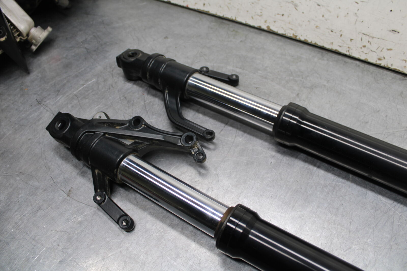 19-24 YAMAHA R3 FRONT FORKS SHOCK SUSPENSION SET PAIR BB736