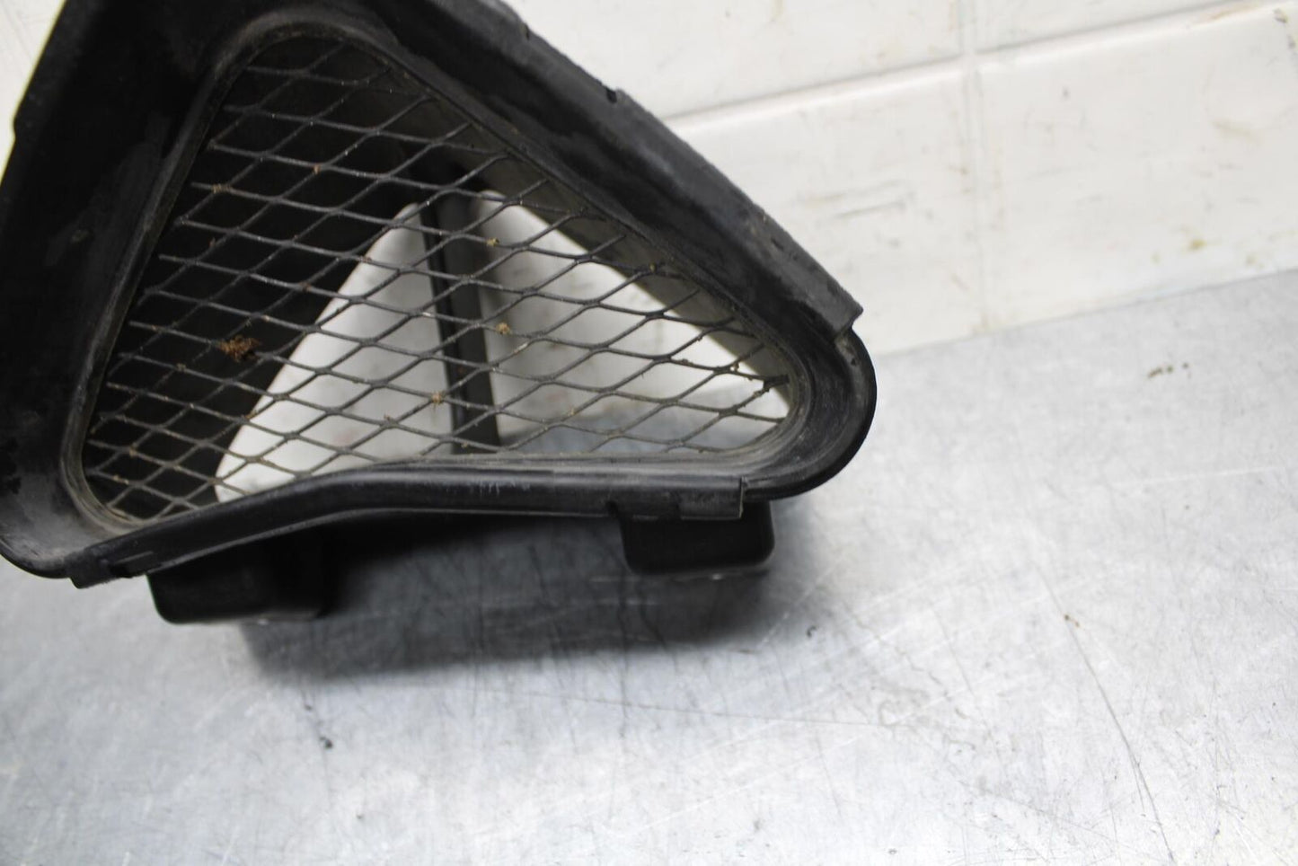 08-09 KAWASAKI NINJA ZX14R AIR INTAKE GRILL BB73