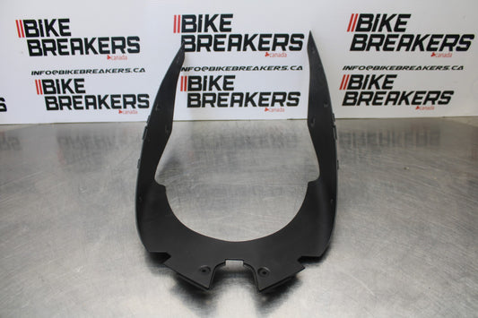 18-23 KAWASAKI NINJA 400 EX400 ABS LOWER FRONT UPPER INNER HEADLIGHT COWL BB192