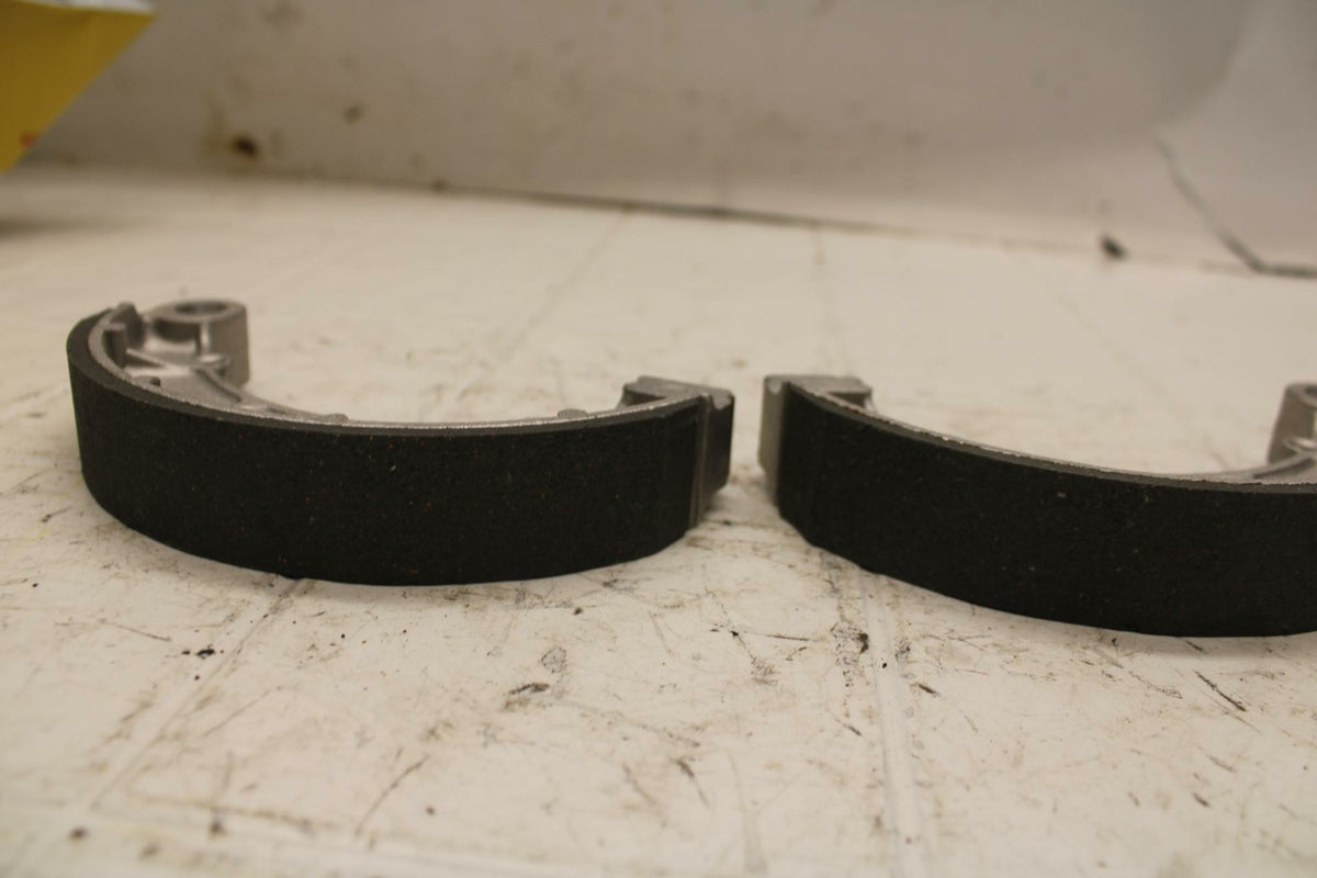 72 HONDA CB500 K1 REAR BACK BRAKE SHOE BB24
