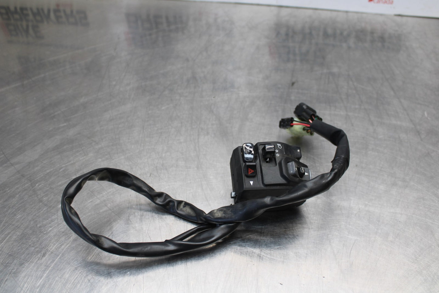 21-23 KAWASAKI NINJA ZX6R LEFT CLIP ON HANDLE HORN SIGNALS SWITCH SWITCHES BB179