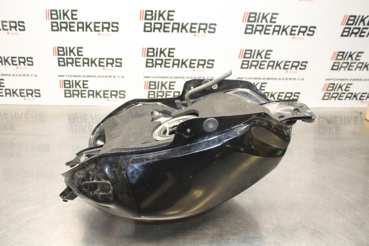 15 SUZUKI GW250F GAS TANK FUEL CELL PETROL RESERVOIR BB789