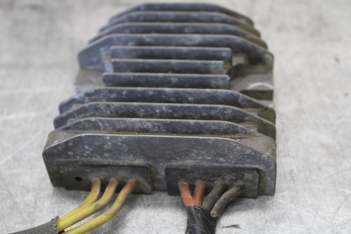 06-07 SUZUKI GSXR 600 RECTIFIER VOLTAGE REGULATOR BB694