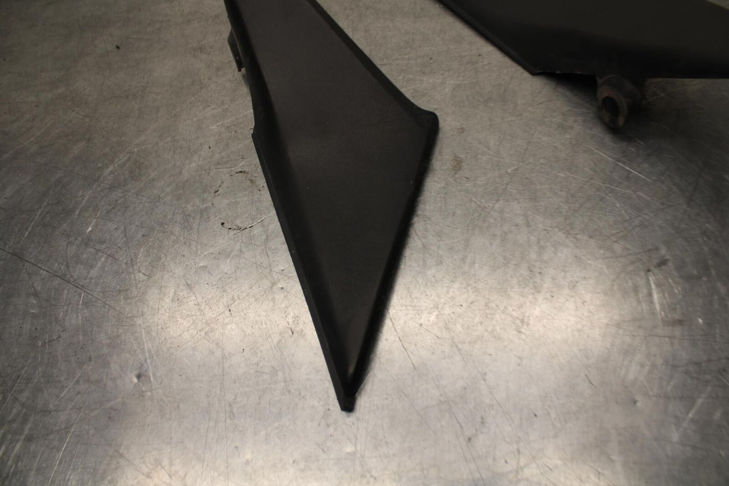 03-04 HONDA CBR600RR RIGHT LEFT FRONT SIDE SEAT PANELS TRIMS COWLS  BB614