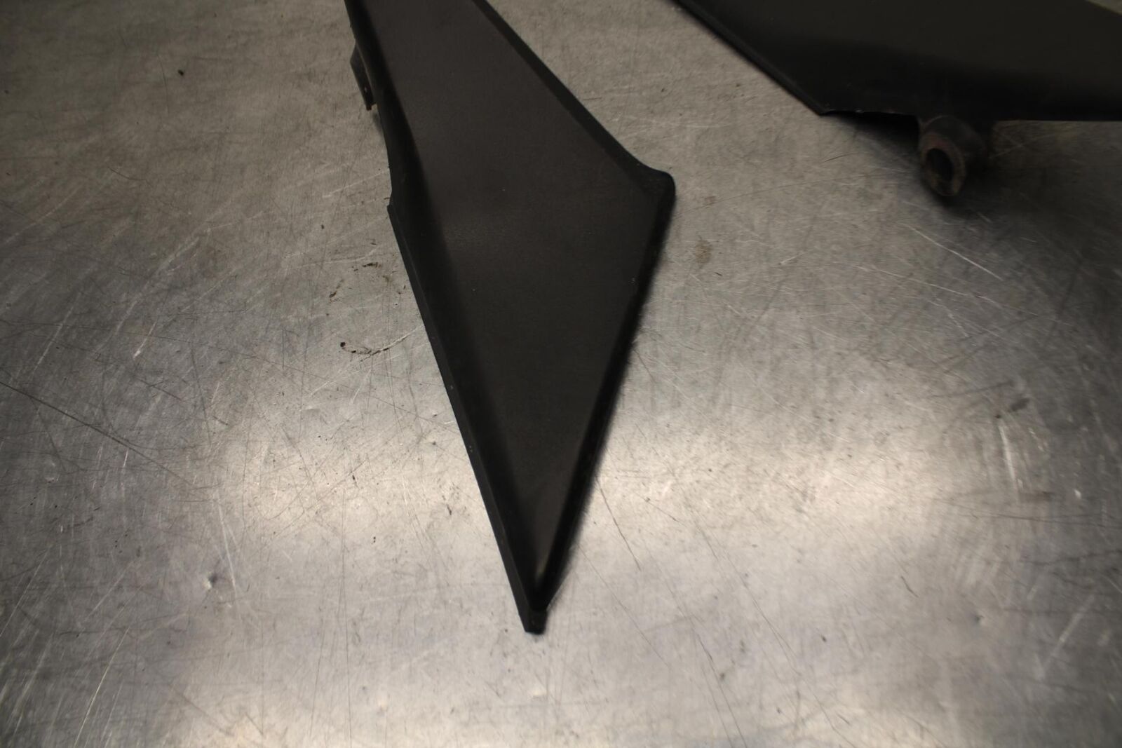 03-04 HONDA CBR600RR RIGHT LEFT FRONT SIDE SEAT PANELS TRIMS COWLS  BB614