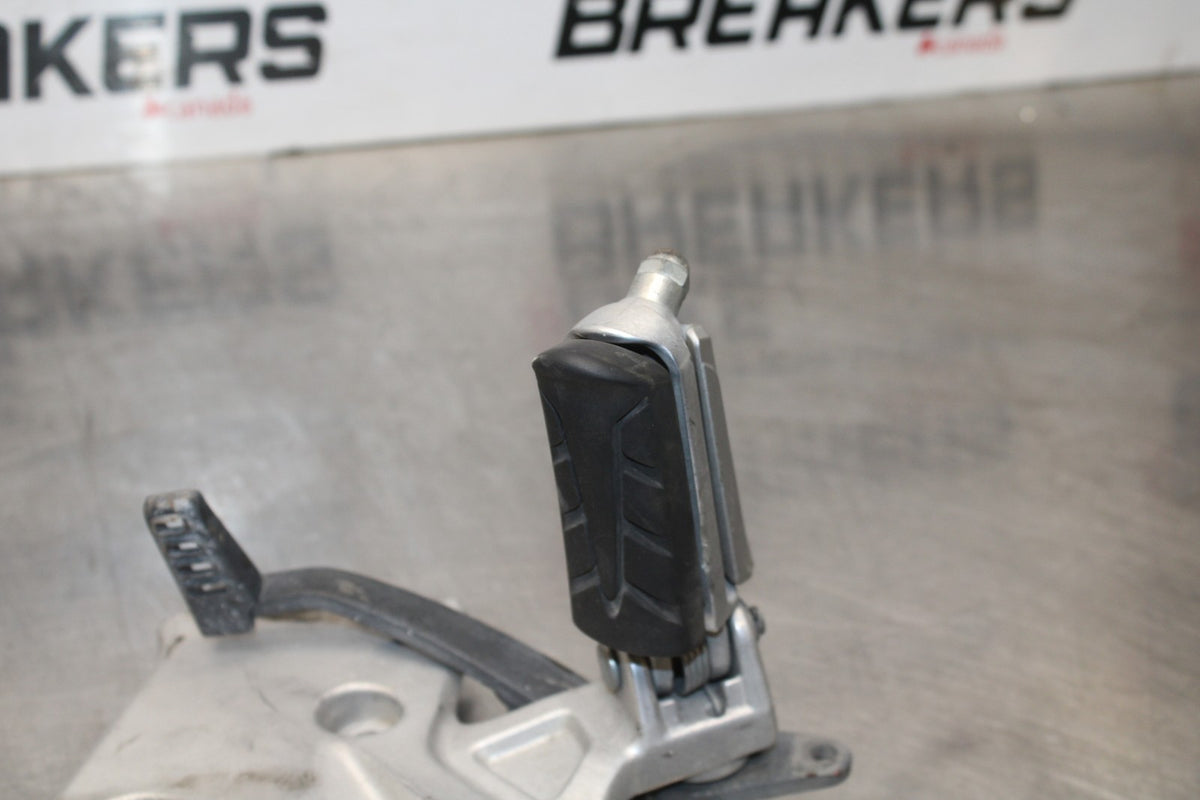 13-15 HONDA CBR500R RIGHT LEFT REARSETS REAR SET DRIVER FOOT PEGS  BB834