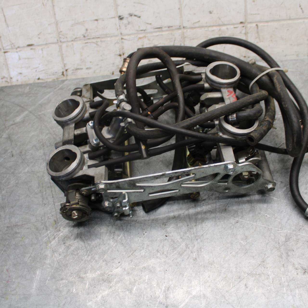 2004 Honda ST1300 MAIN FUEL INJECTORS / THROTTLE BODIES BB49